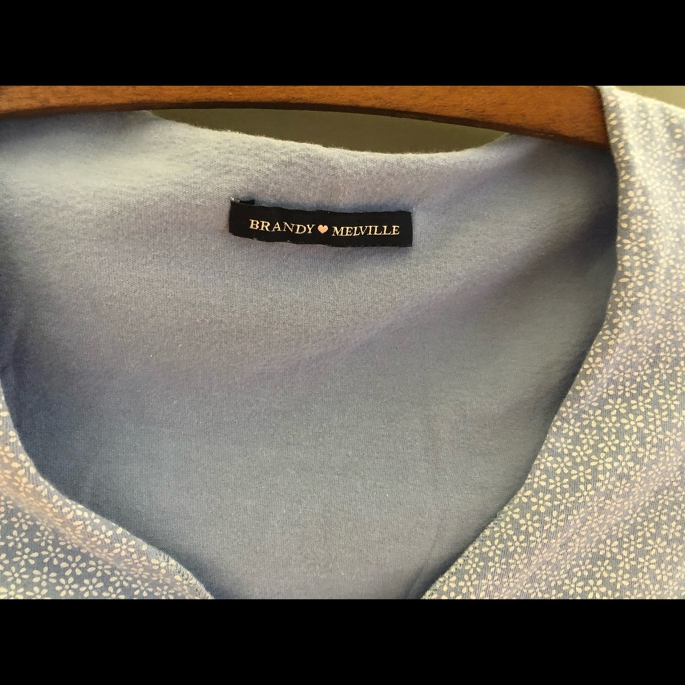 SOLD Brandy Melville Gina shirt - Picture 2 of 3